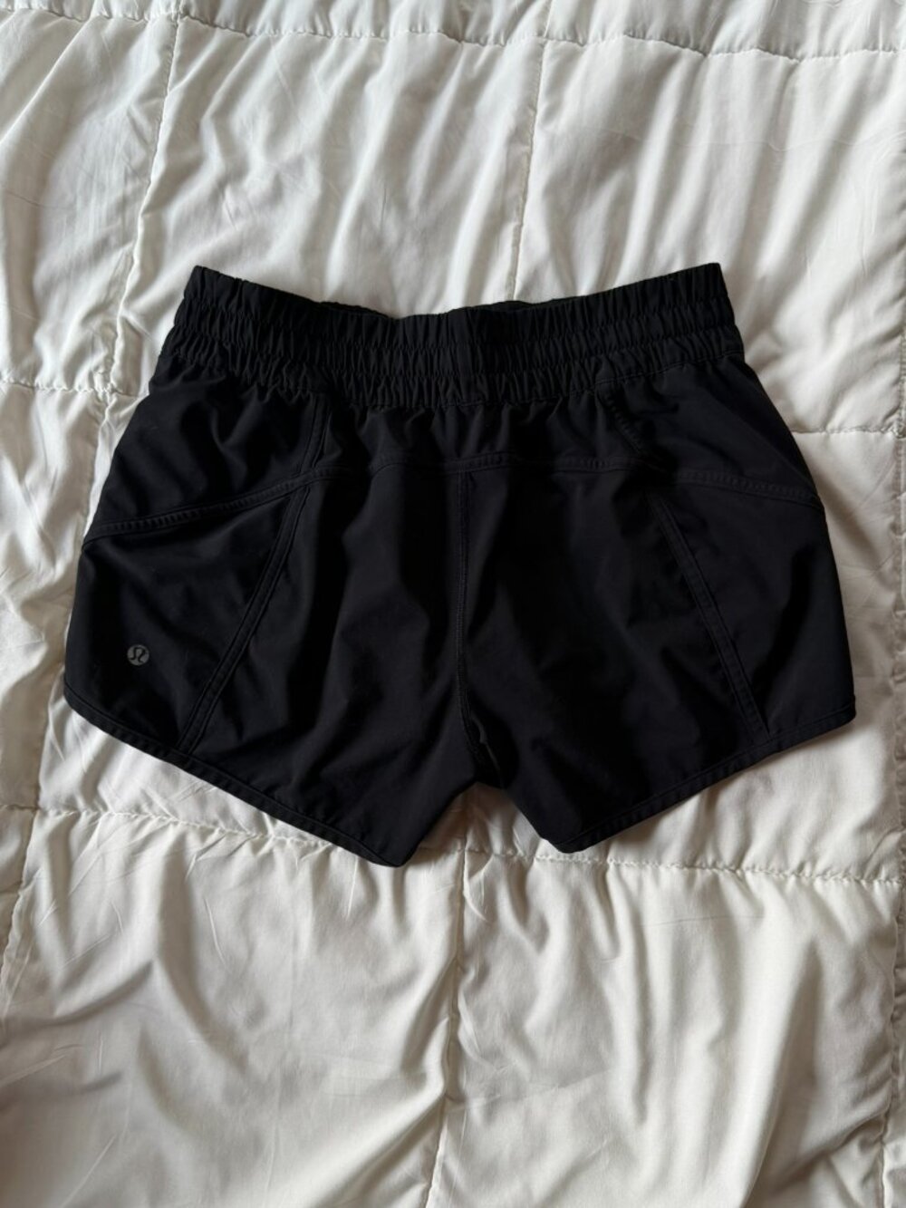 lululemon Tracker Short V - Picture 2 of 5
